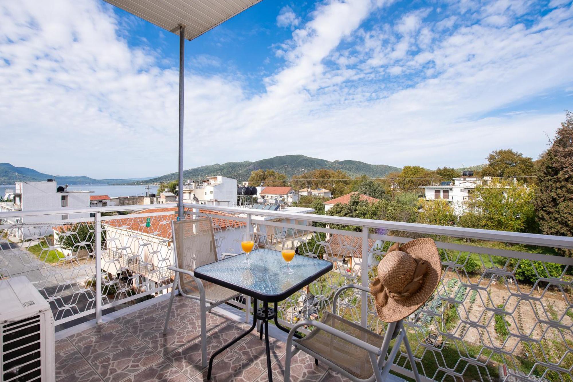 Zoe Seaside Apartment Loutra Edipsou  Exterior photo