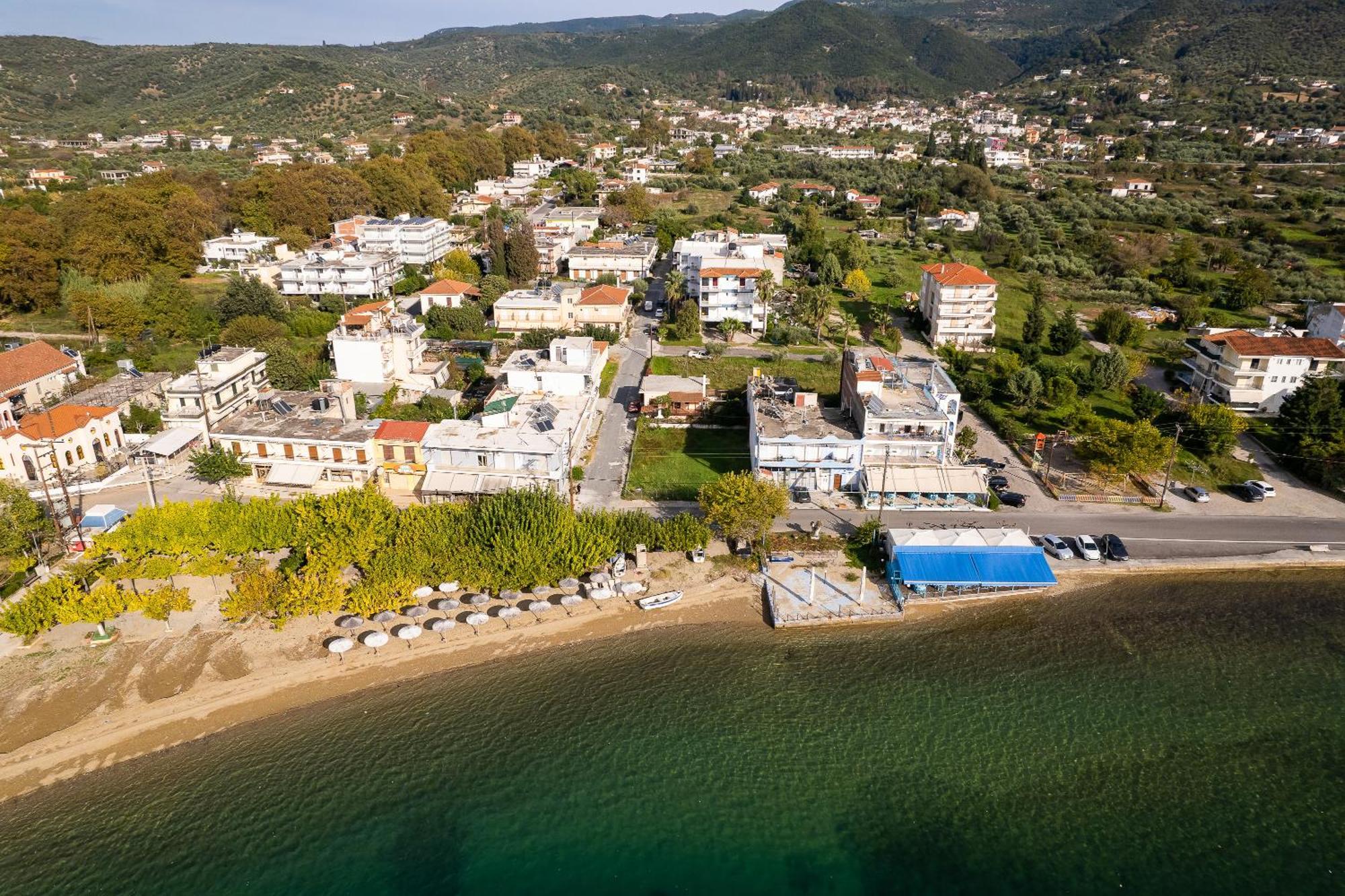 Zoe Seaside Apartment Loutra Edipsou  Exterior photo