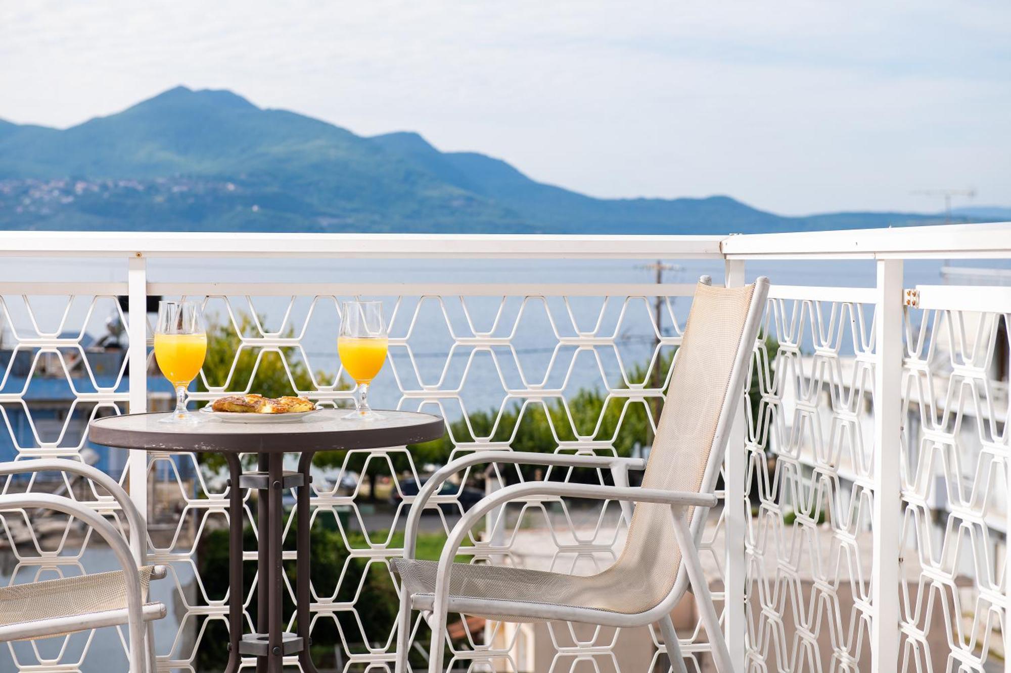 Zoe Seaside Apartment Loutra Edipsou  Exterior photo